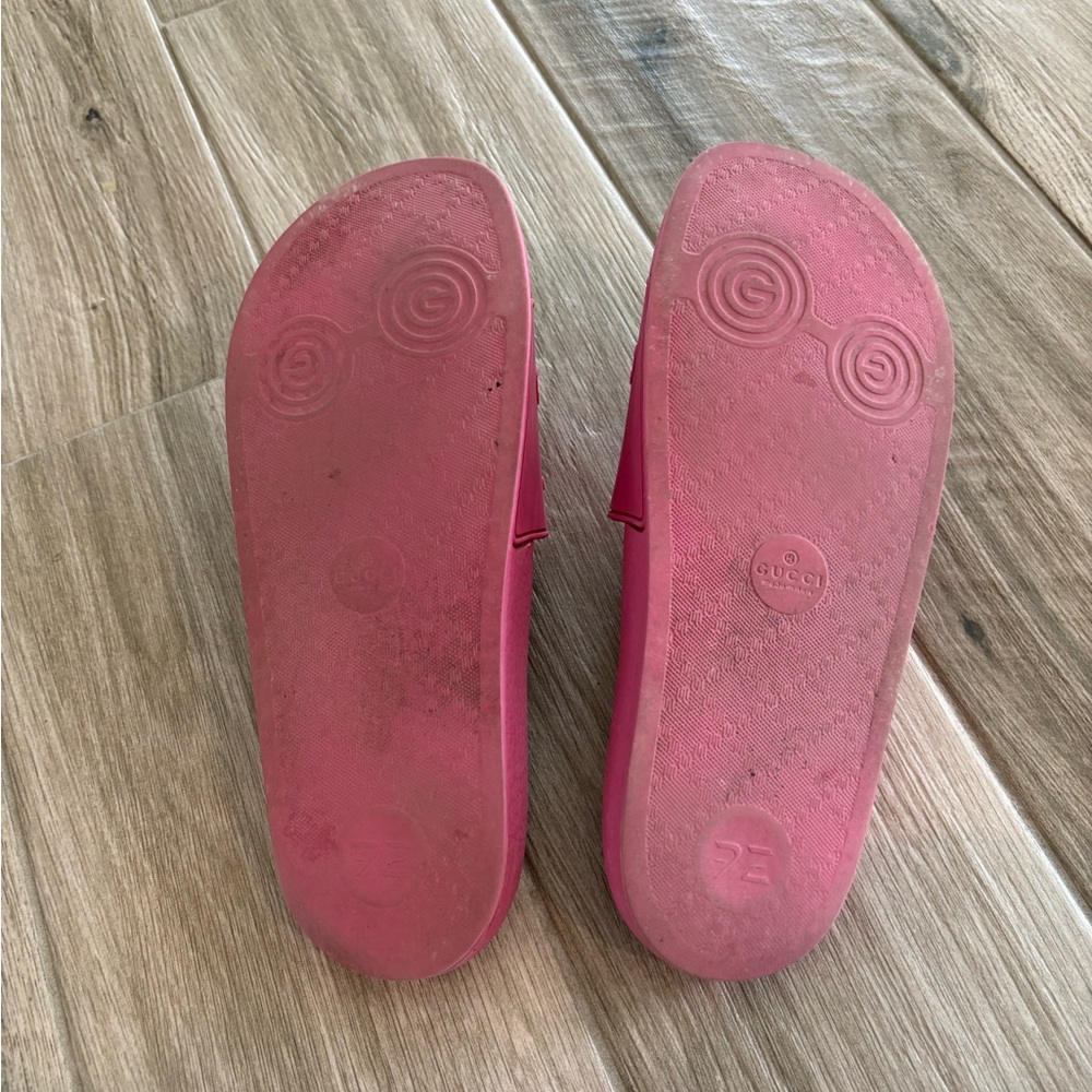 gucci slides - Picture 11 of 13